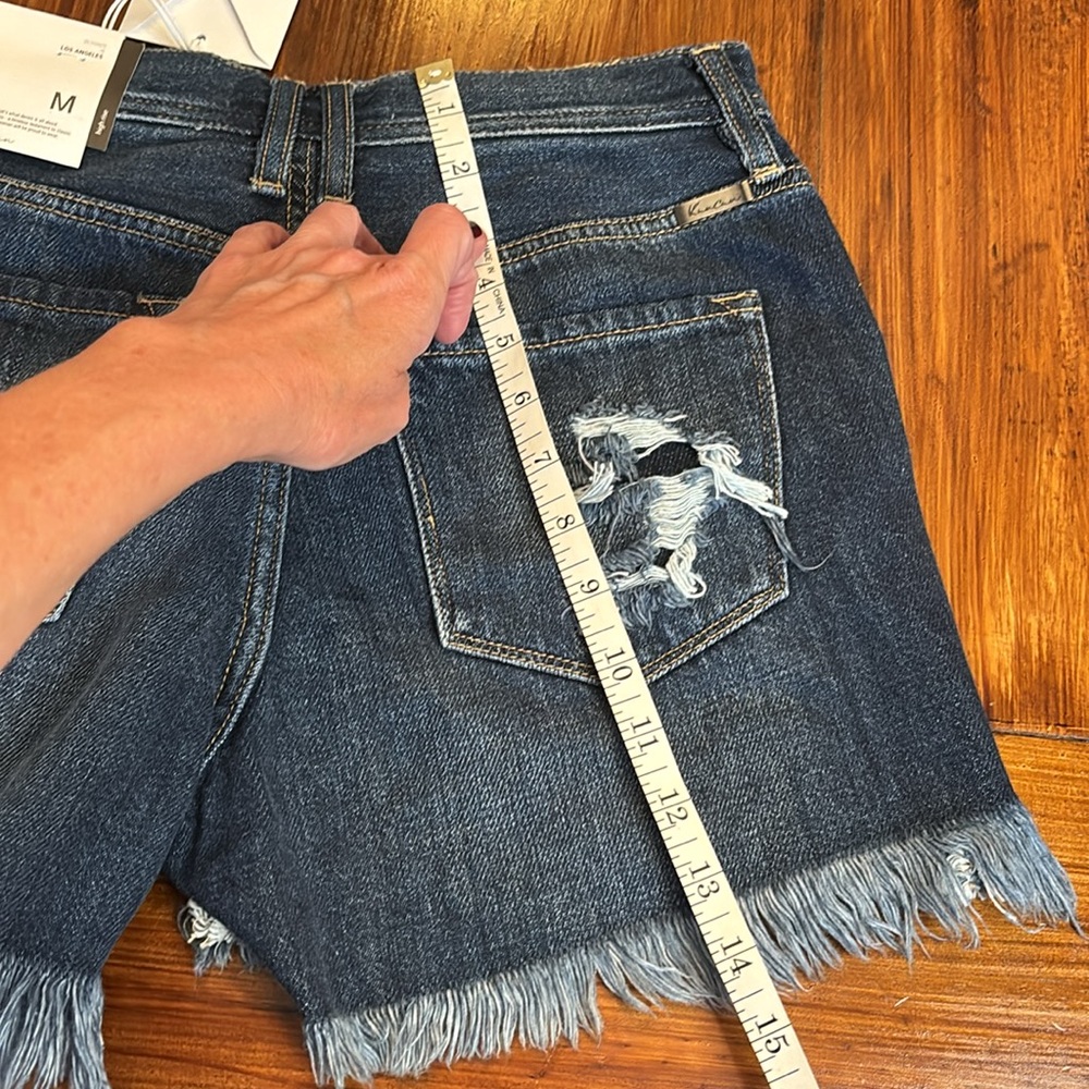 Women’s High - rise Kancan jean shorts - Picture 5 of 10